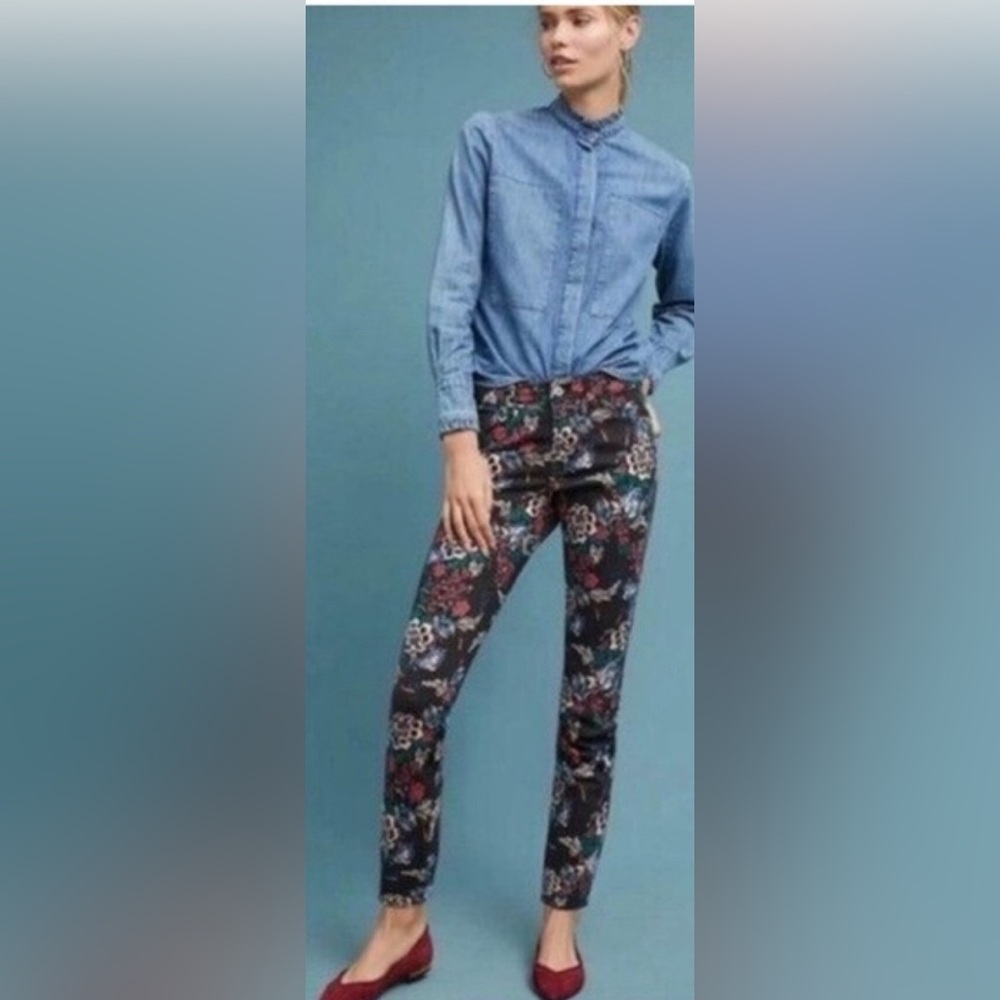 LIKE NEW- Anthropologie Pilcro Mid Rise Skinny Black Floral Jeans - Picture 4 of 16